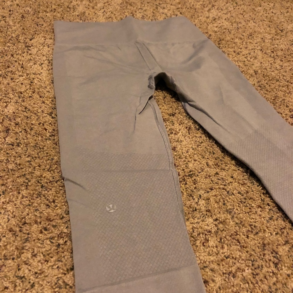 Lululemon yoga capris